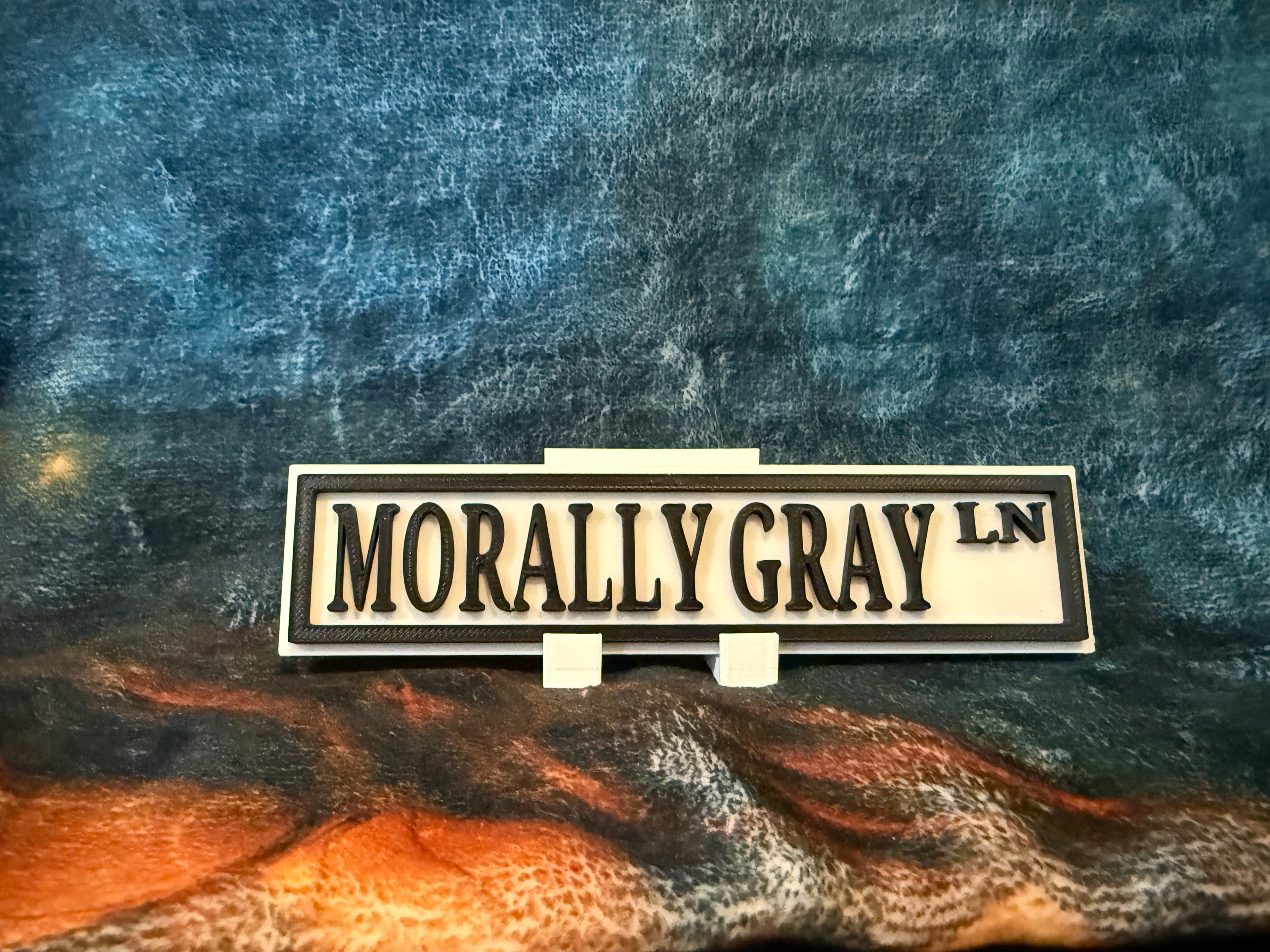 Small Plaque Bookish Signs (Colors Random)