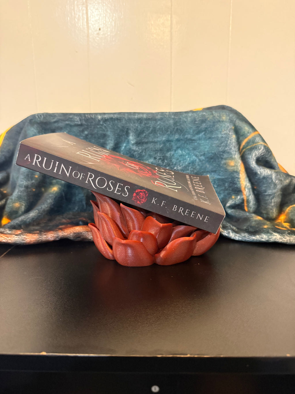 Blooming Flower Book Stand