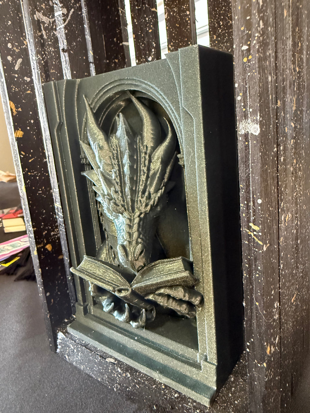 Dragon Reader Book Nook | 3D Printed Bookshelf Décor