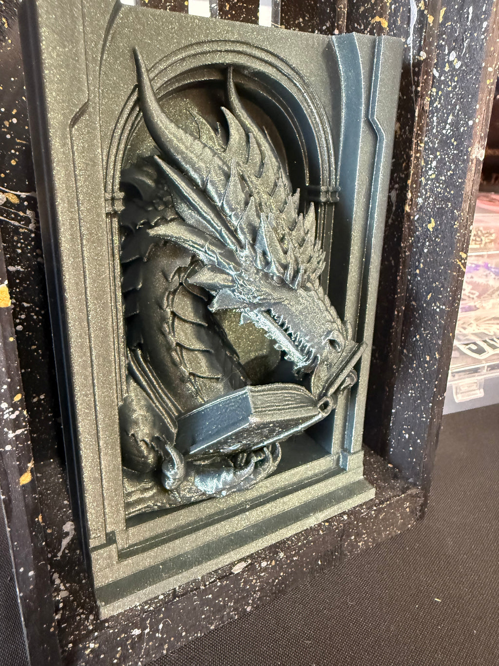 Dragon Reader Book Nook | 3D Printed Bookshelf Décor