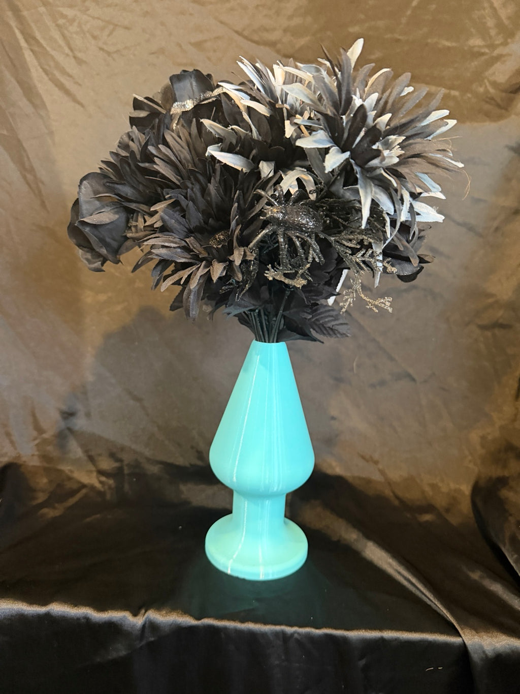 3D printed flower vase teal with floral arrangement