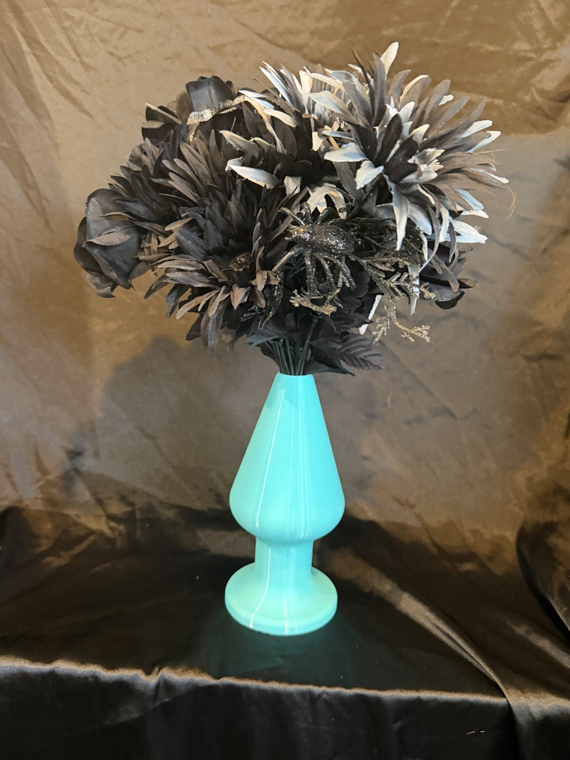 3D printed flower vase teal with floral arrangement